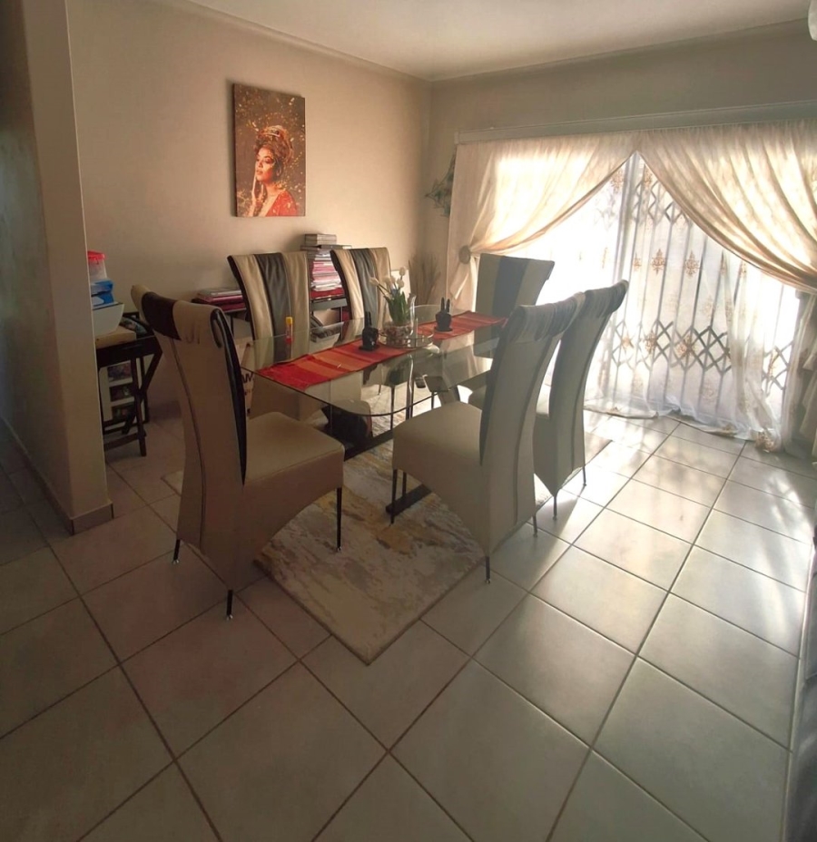 3 Bedroom Property for Sale in Flamwood North West